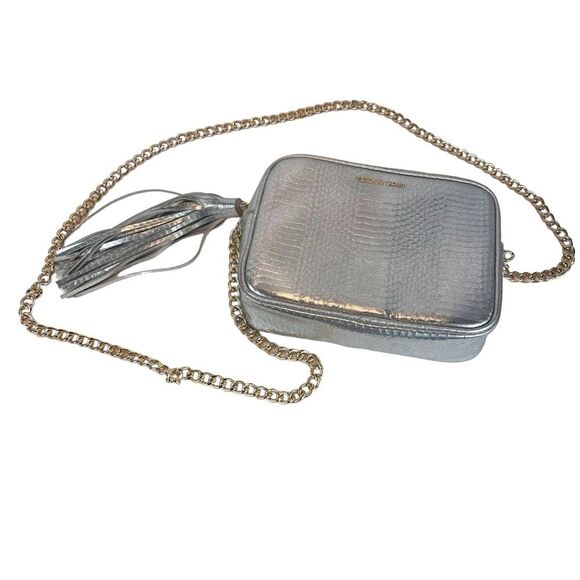 Victoria’s Secret Silver Purse Gold Chain Strap Tassel Zipper Pull - Picture 1 of 11